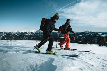 Routines d'exercices pour les sports d'hiver, comme le ski, le snowboard et le ski de fond