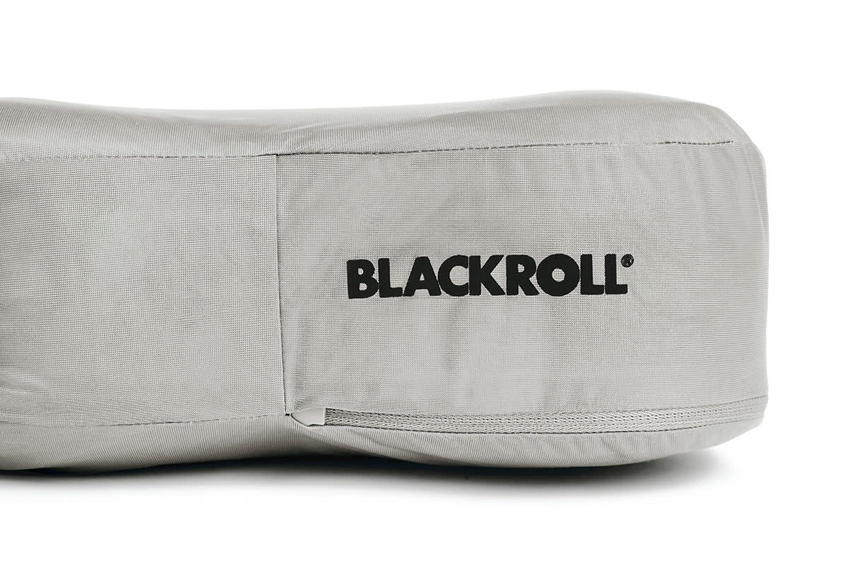 Close-up of the BLACKROLL® PILLOW CASE ACTIVE in grey – durable nylon material with a smooth, wipe-clean surface