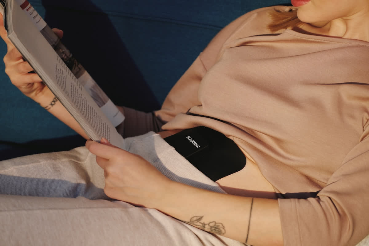 Discreet thermo pad for everyday use – wireless deep heat for abdominal and back pain relief at home