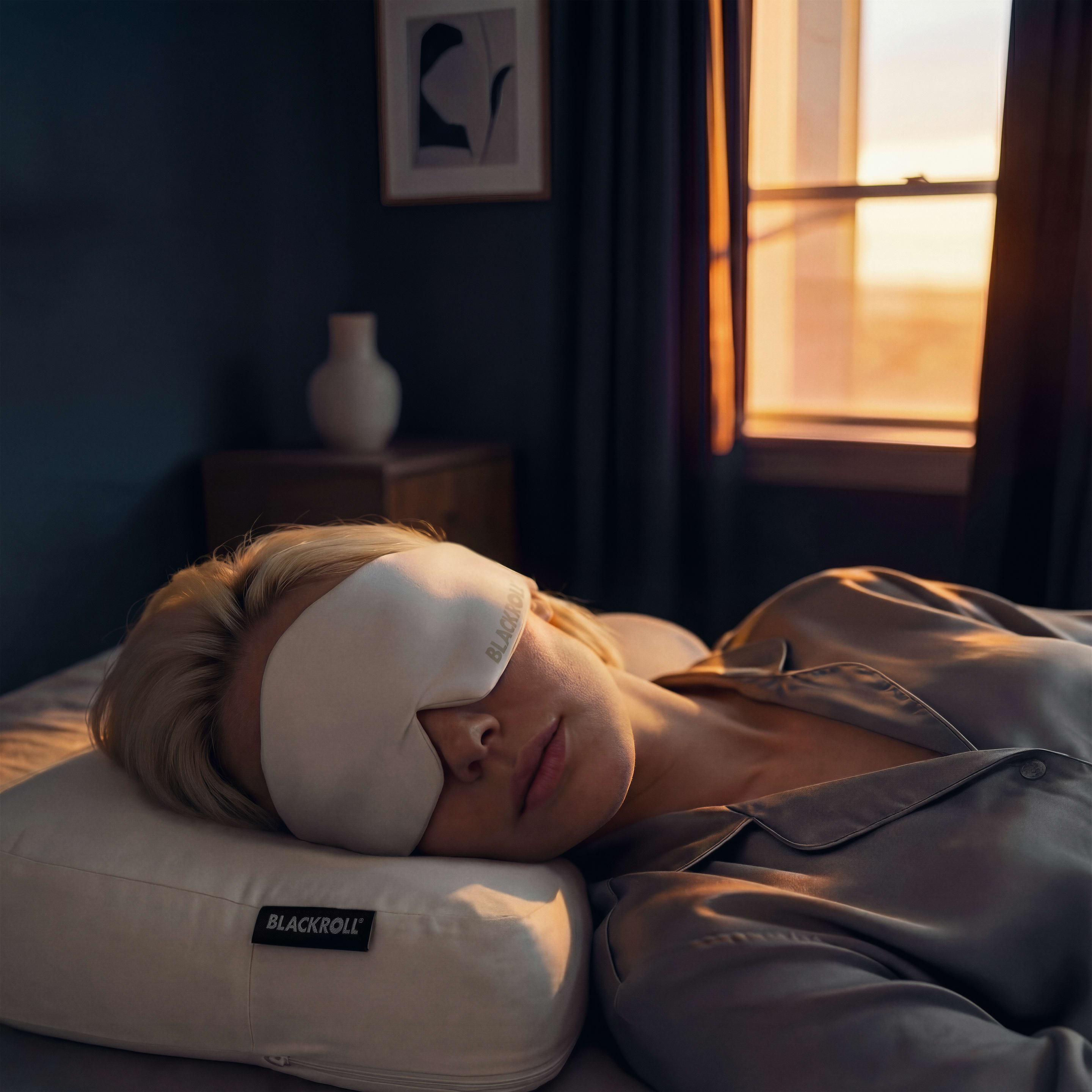 BLACKROLL Sleep Mask 04 2