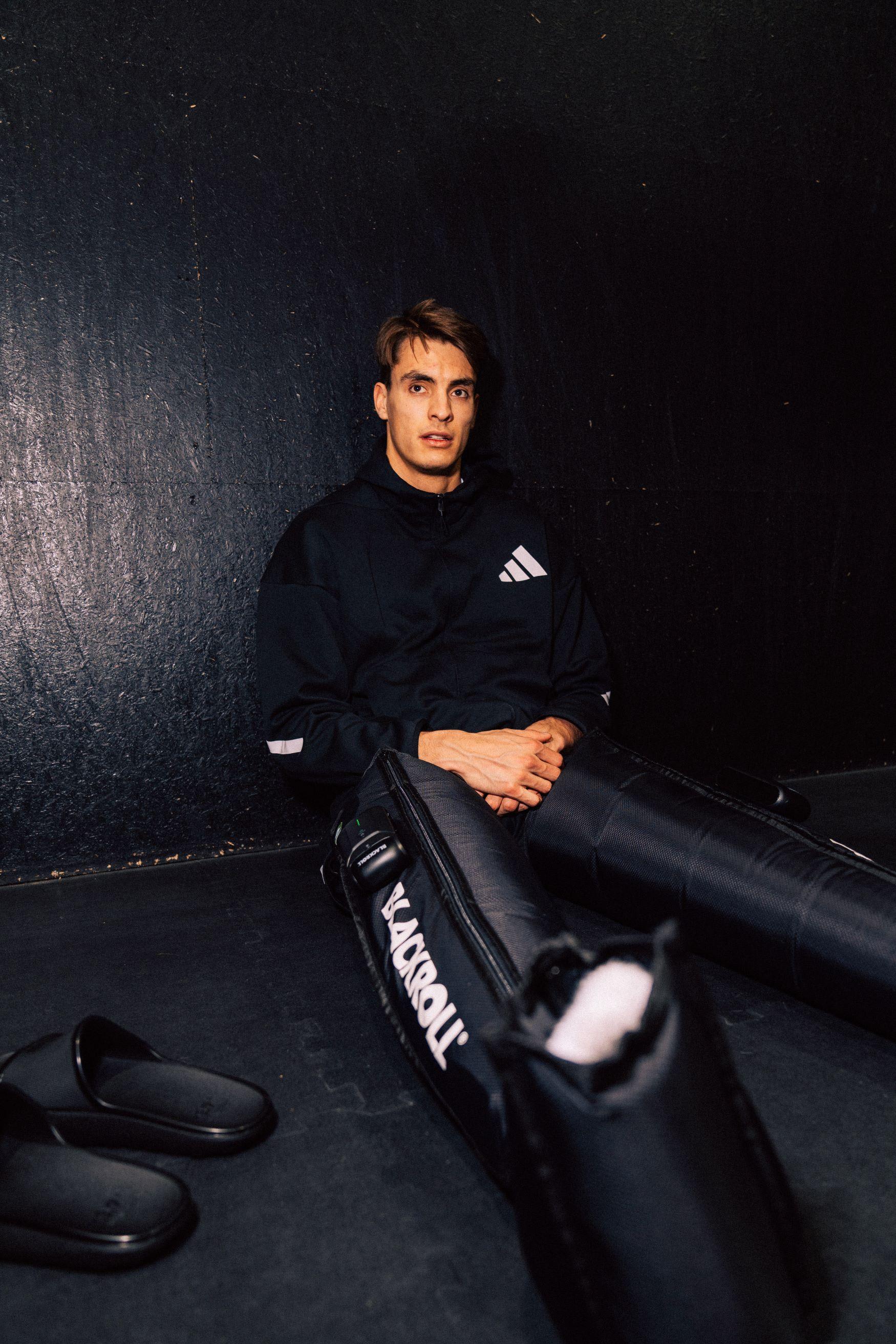Julian Koster