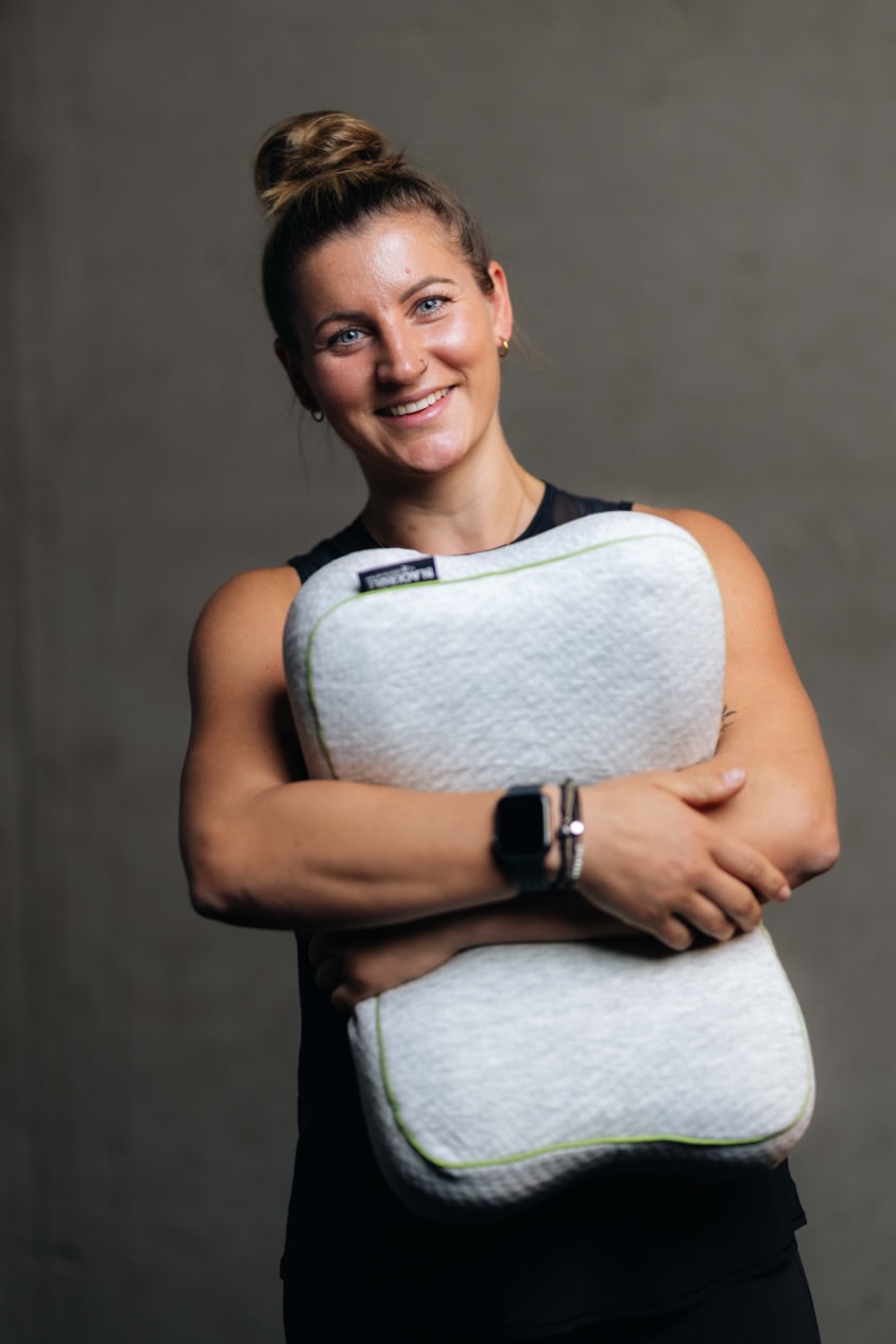 Ramona Hofmeister Portrait 6 Low