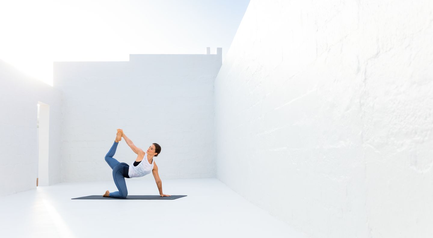 2018 BLACKROLL YOGA 10