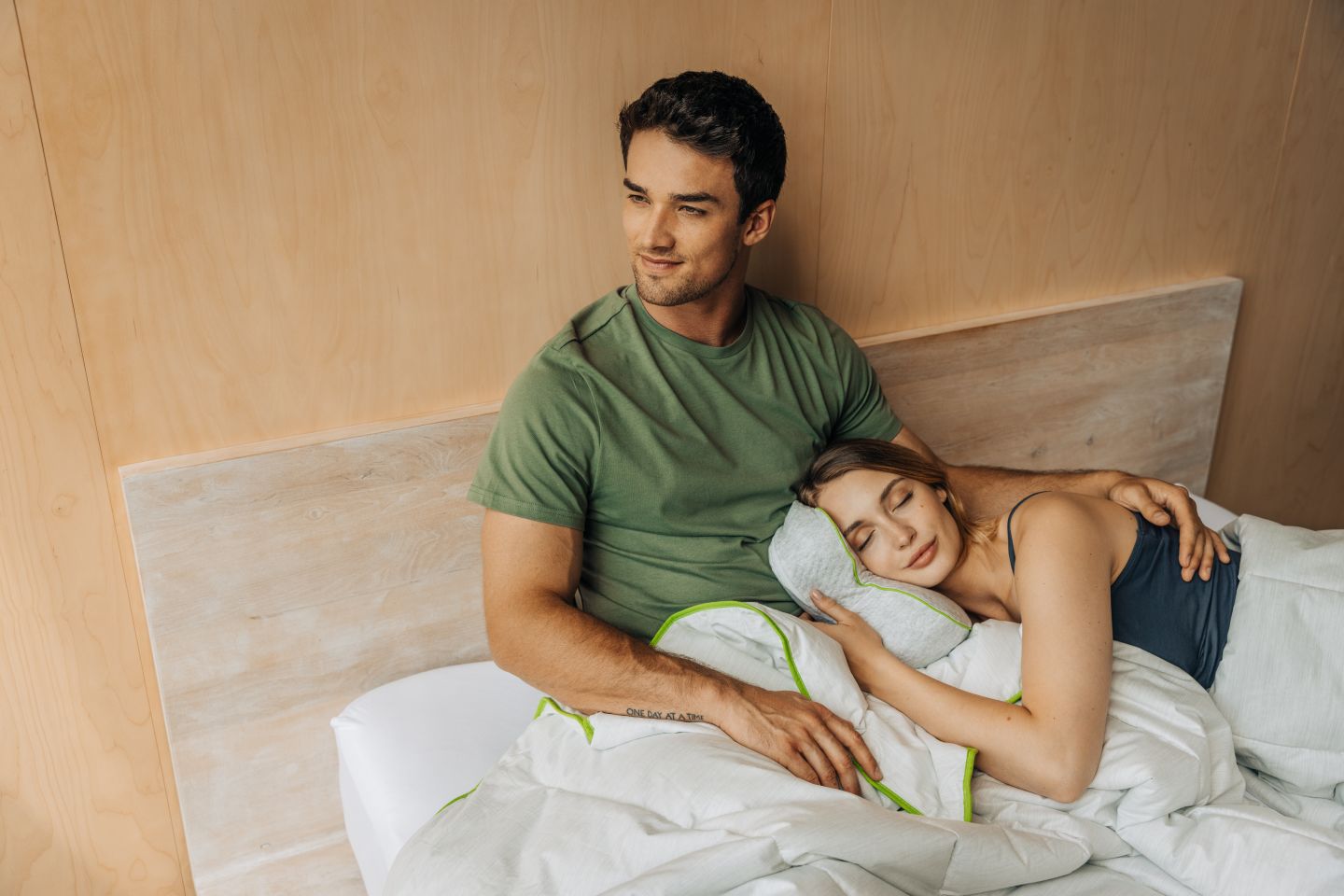 Tipps fuer eine bessere Schlafposition als Paar