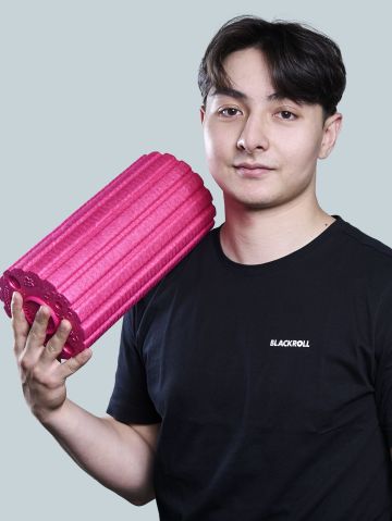 Teoman Lam mit Produkt