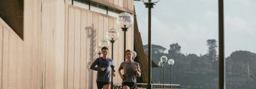 https://storage.googleapis.com/oneworld-prod/assets/Run_back.jpg?v=1742207439