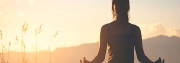 https://storage.googleapis.com/oneworld-prod/assets/resillienz-meditation.jpeg?v=1709567271