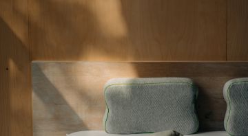 https://storage.googleapis.com/oneworld-prod/assets/2Y2A9463_2021_Sleep_Web.jpg?v=1653048846