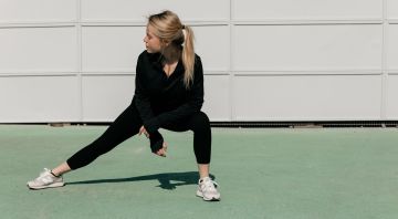https://storage.googleapis.com/oneworld-prod/assets/Blackroll-Do-It-Your-Health-by-Tonya-Matyu-357.jpg?v=1671034566