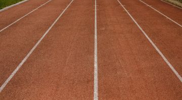 https://storage.googleapis.com/oneworld-prod/assets/Lauftraining_2025-01-27-140919_wfwl.jpg?v=1737986959