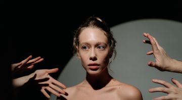 Schlafparalyse Wie gefährlich ist die nächtliche Lähmung?