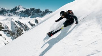 https://storage.googleapis.com/oneworld-prod/assets/blackroll-vorbereitung-skifahren-krafttraining-uebungen.jpg?v=1641542611