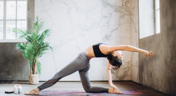 https://storage.googleapis.com/oneworld-prod/assets/yoga-educatiion.jpg?v=1628498140