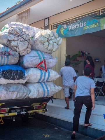 Clean Oceans Plastic Bank Project