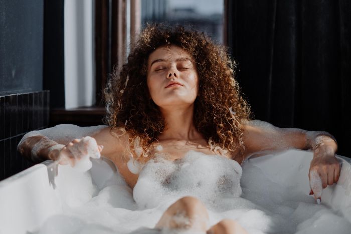 Does heat help sore muscles?